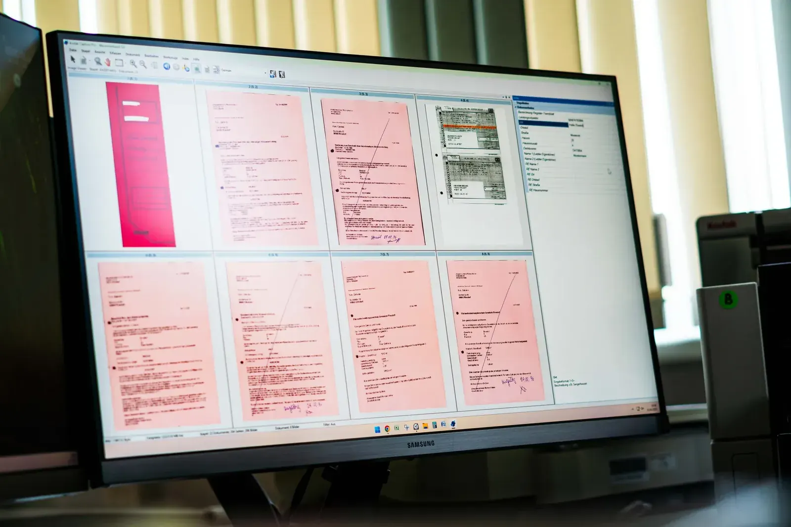 Bildschirm mit digitalisierten Dokumenten in der Erfassungssoftware